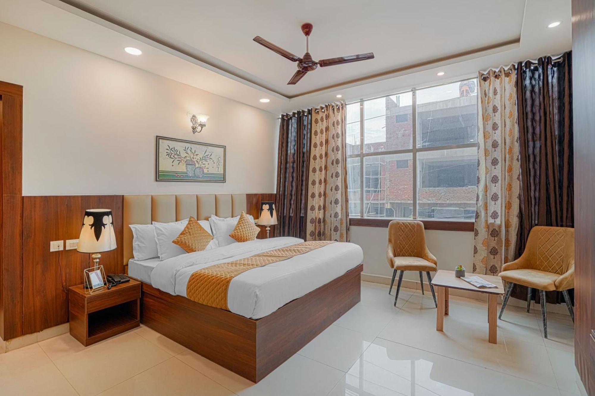 Hotel Devine Zirakpur Chandigarh Exterior photo