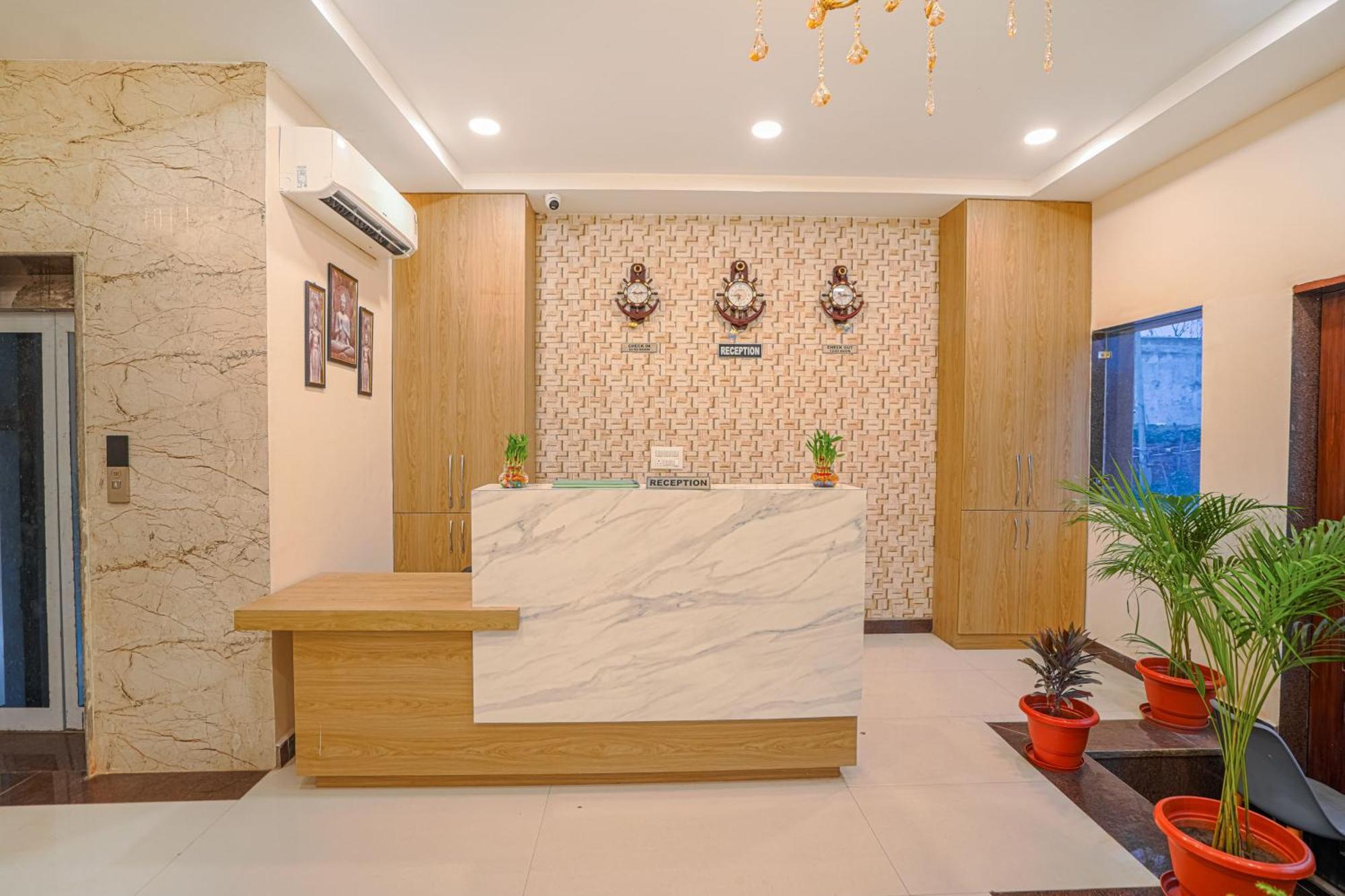 Hotel Devine Zirakpur Chandigarh Exterior photo