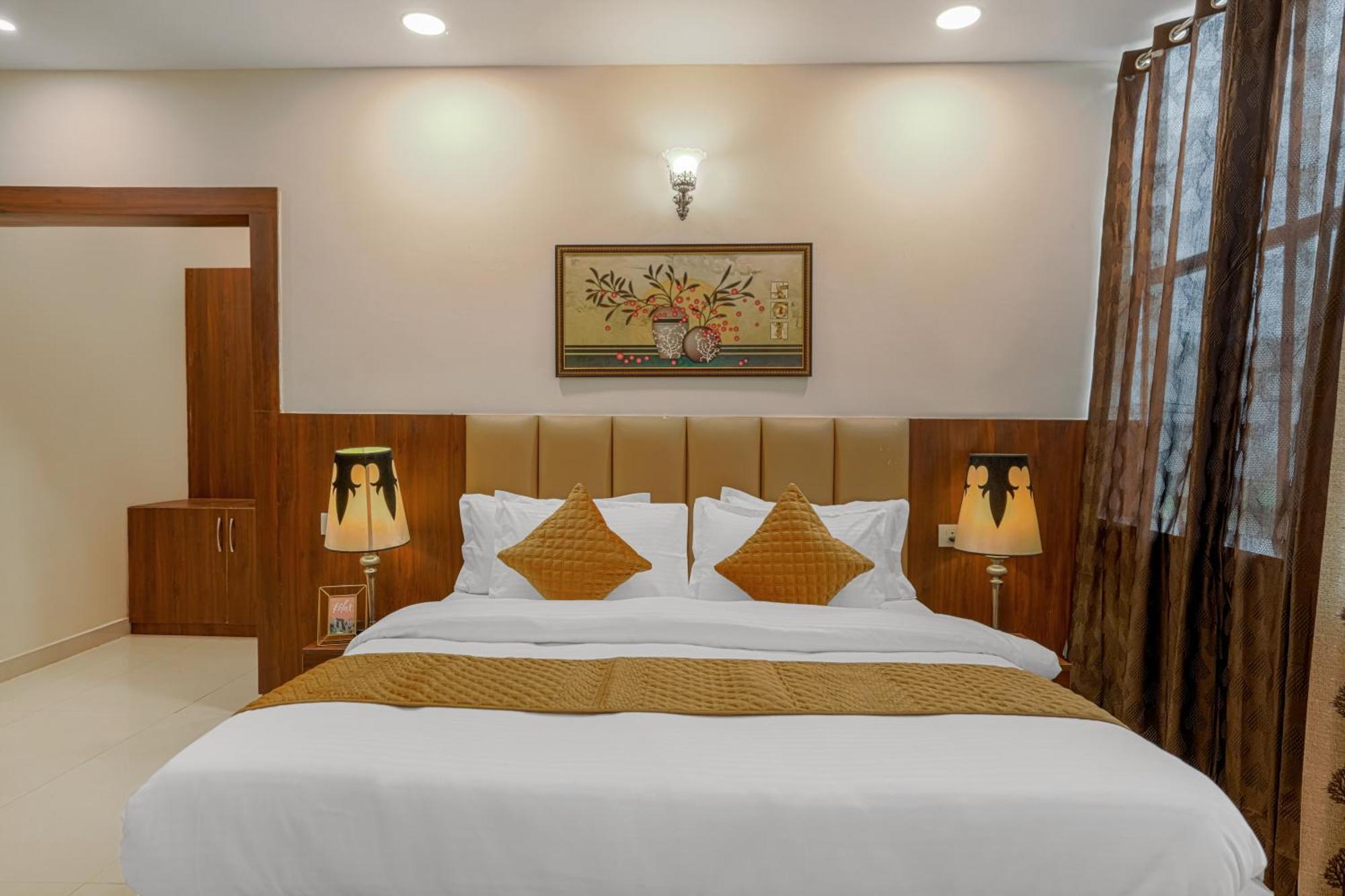 Hotel Devine Zirakpur Chandigarh Exterior photo